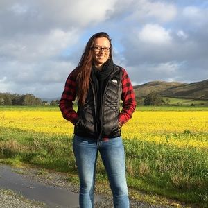 Meet your Posher, Lara